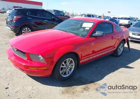 2005 Ford Mustang V6 Deluxe/V6 Premium из США, поврежденный, VIN 1ZVFT80N855150070